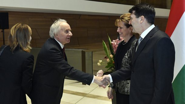 President János Áder receives Polish ambassador Jerzy Snopek at the New Year diplomatic reception