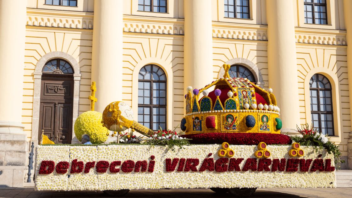 Debrecen flower carnival I Photo by debreceniviragkarneval.hu