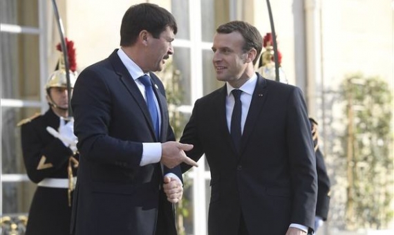János Áder and Emmanuel Macron at the Elysée palace | Tamás Kovács /MTI