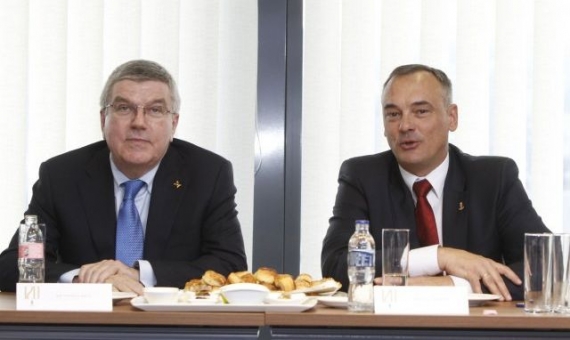 IOC President Thomas Bach (on the left) and HOC President Zsolt Borkai in Budapest | Péter Szalmás / mob.hu