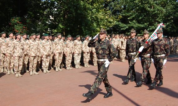 Hungarian peacekeepers before the mission | hodmezovasarhely.hu