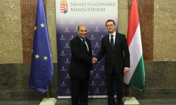 EBRD President Suma Chakrabarti (on the left) received by Hungarian National Economy Minister Mihály Varga in Budapest | Hungarian Ministry for National Economy