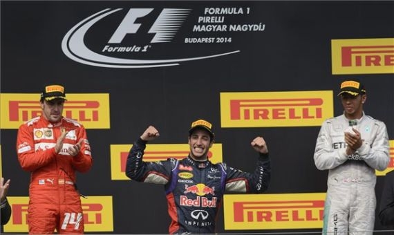 The podium of the 2014 Formula 1 Hungarian GP | Zsolt Czeglédi / MTI