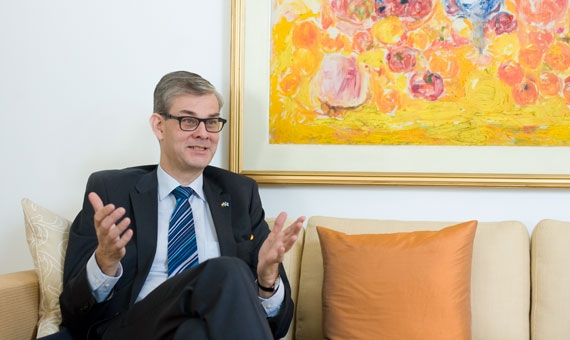 Finnish ambassador Pasi Tuominen | Dávid Harangozó