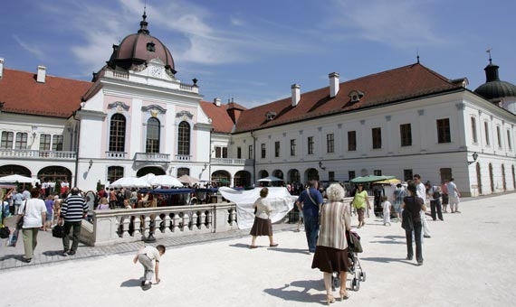 Palace of Gödöllõ | Dávid Harangozó