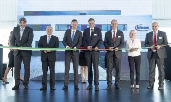 Infineon inauguration ceremony in Cegléd | Márton Kovács/MFAT