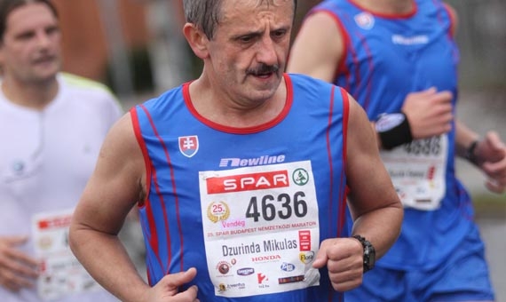 Slovak foreign minister completes Budapest Marathon |