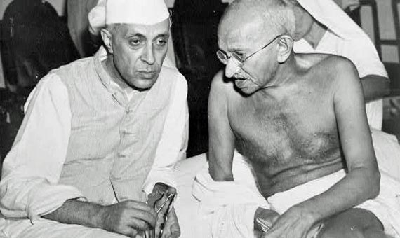 Pandit Jawaharlal Nehru and Mahatma Gandhi |