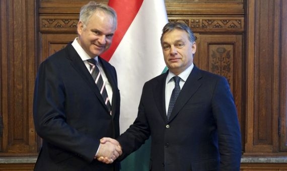 E.ON CEO Johannes Teyssen (on the left9 with Hungarian PM Viktor Orbán | portfolio.hu