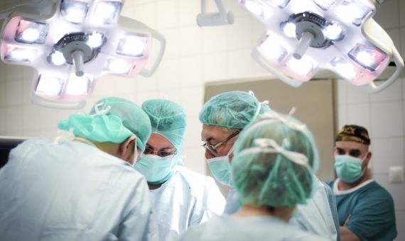 Operation in the Uzsoki Street Hospital in Budapest | www.uzsoki.hu
